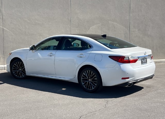 Used 2018 Lexus ES 350 w/ Luxury Package w/Wood Trim FWD image 6
