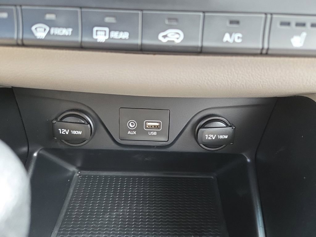 Used 2020 Hyundai Tucson Value w/ Winter Weather Package image 36