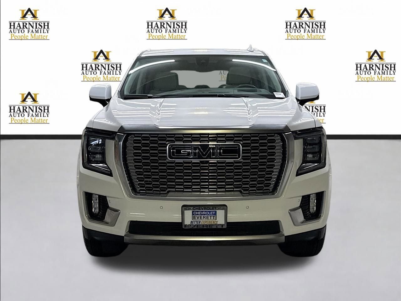 Used 2021 GMC Yukon XL Denali w/ Denali Premium Package AWD/4WD image 2