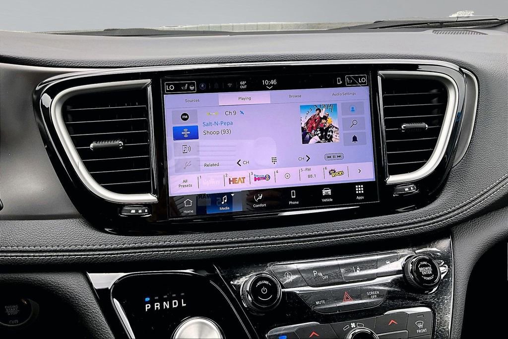 New 2026 Chrysler Pacifica Select FWD image 10