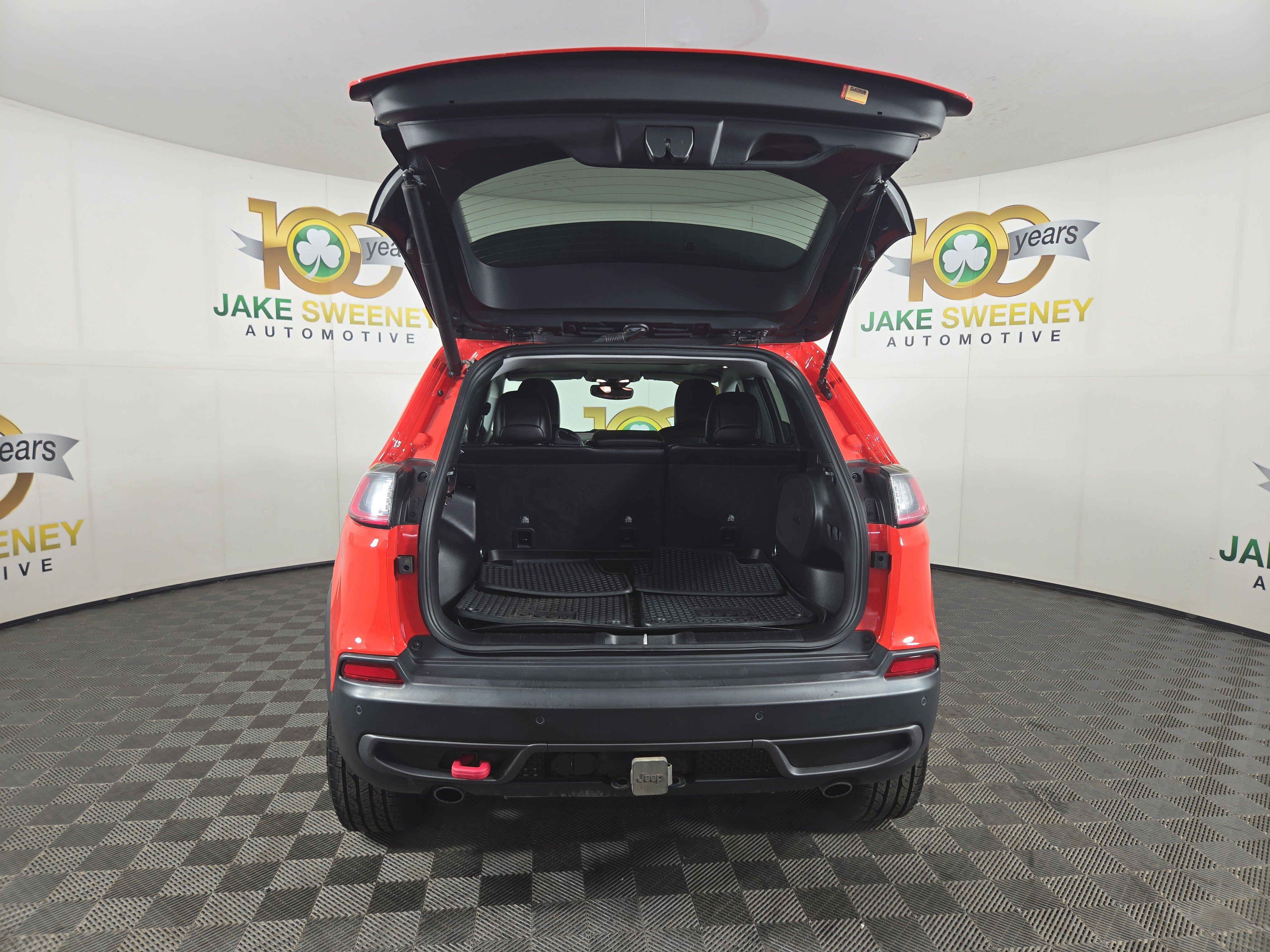 Used 2021 Jeep Cherokee Trailhawk w/ Sun & Sound Group image 33