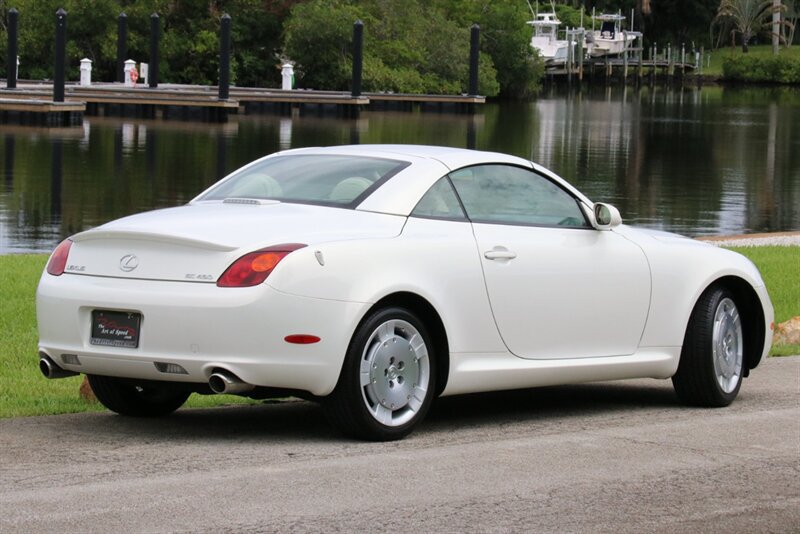 Used 2002 Lexus SC 430 Convertible RWD image 3