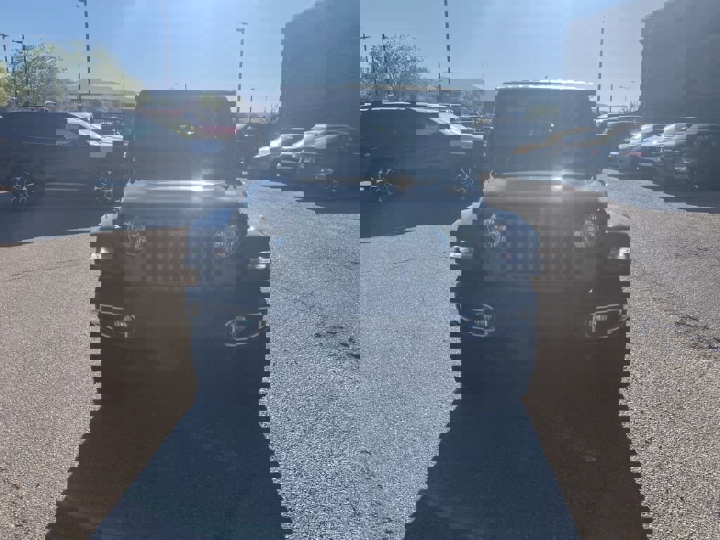 Used 2020 Jeep Gladiator Sport w/ Quick Order Package 24S AWD/4WD image 2