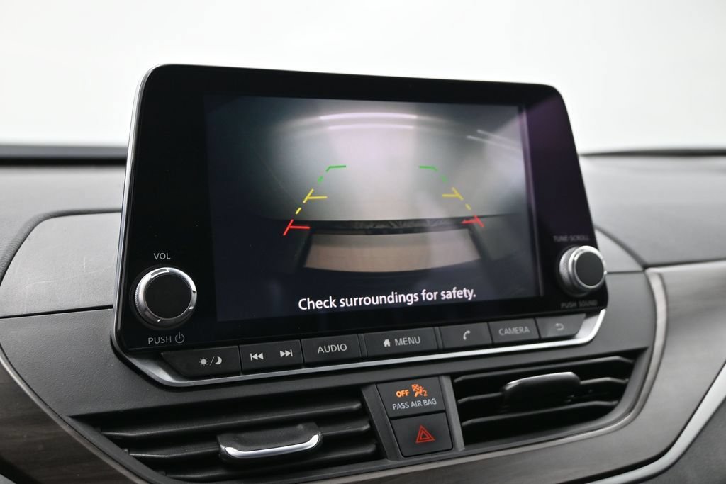 Used 2024 Nissan Altima 2.5 SV FWD image 24
