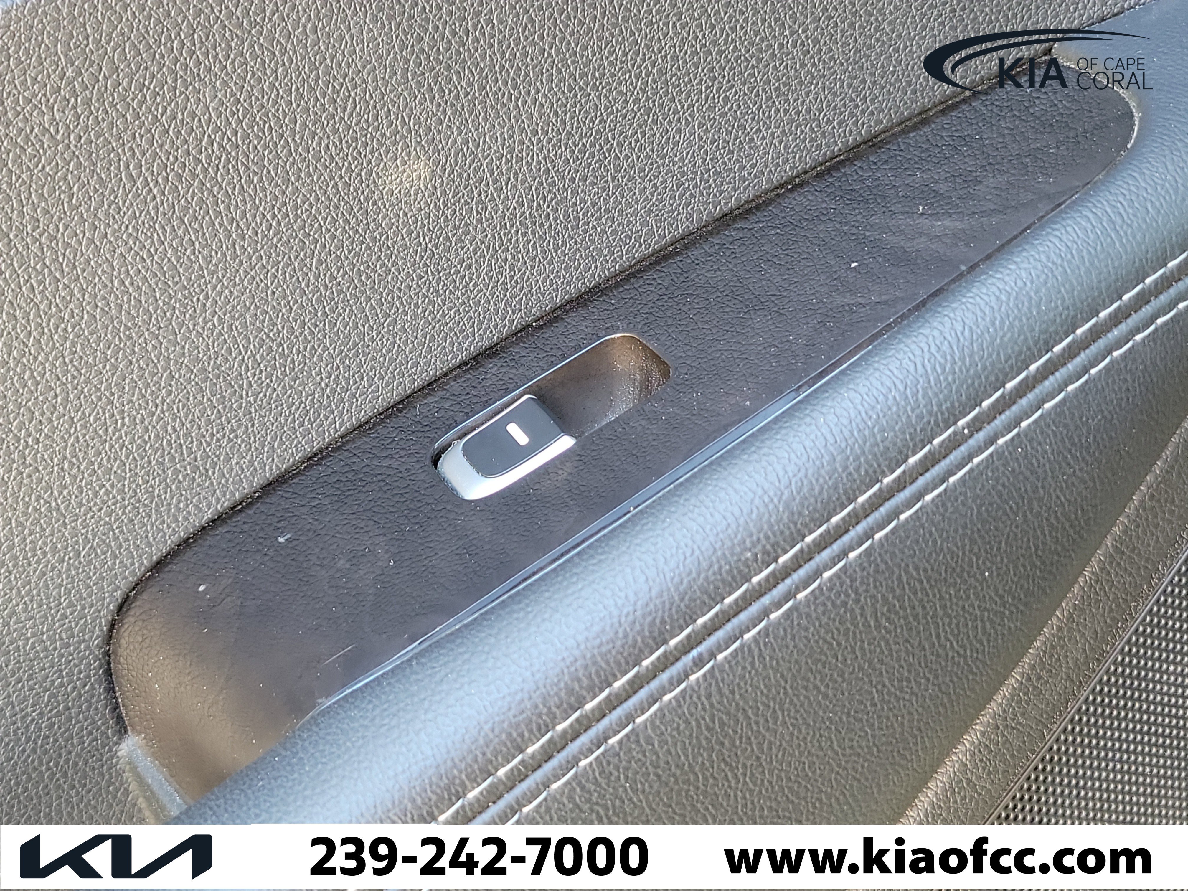 Used 2018 Kia Sorento L FWD image 16