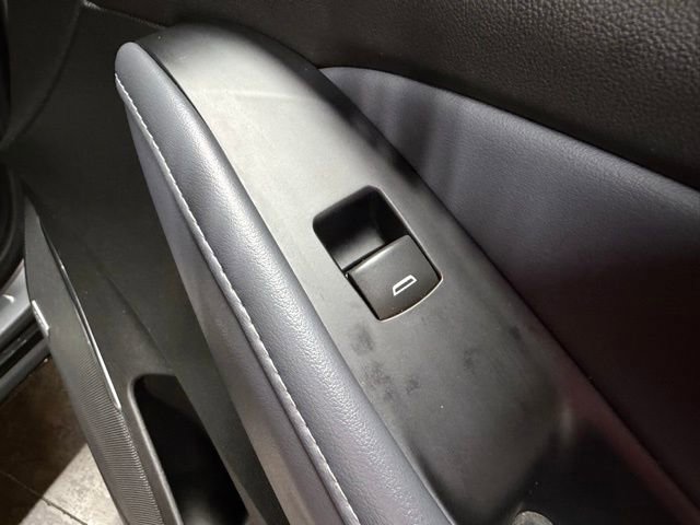 Used 2023 Buick Enclave Essence w/ Experience Buick Package AWD/4WD image 32