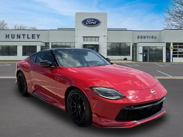 Used 2025 Nissan Z NISMO RWD image 4