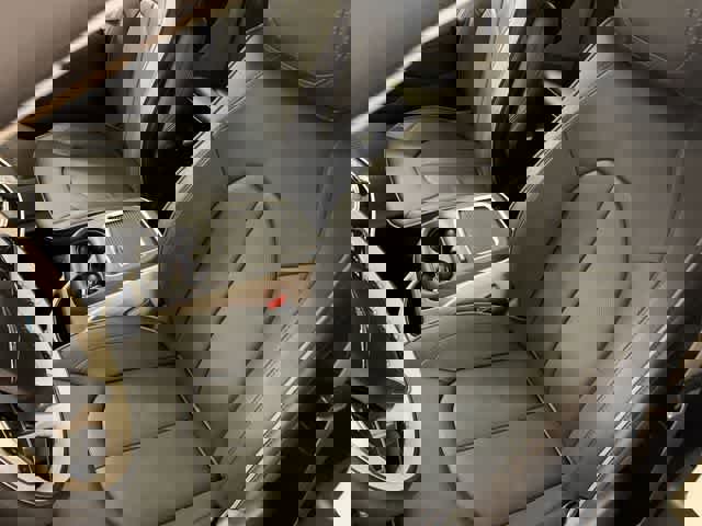 Used 2020 Chrysler Pacifica Limited w/ Advanced Safetytec Group FWD image 35