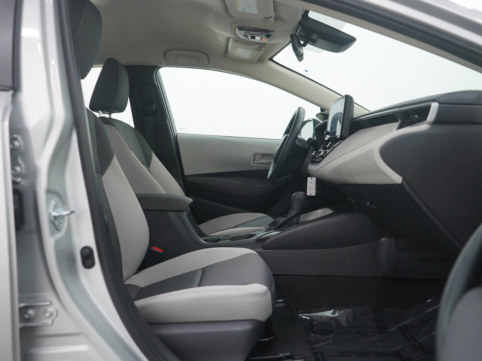 Used 2026 Toyota Corolla LE image 11