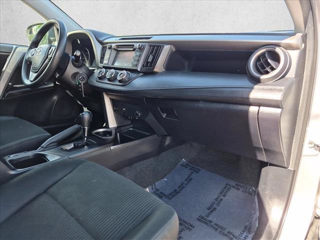 Used 2018 Toyota RAV4 LE w/ All Weather Liner Package FWD image 22
