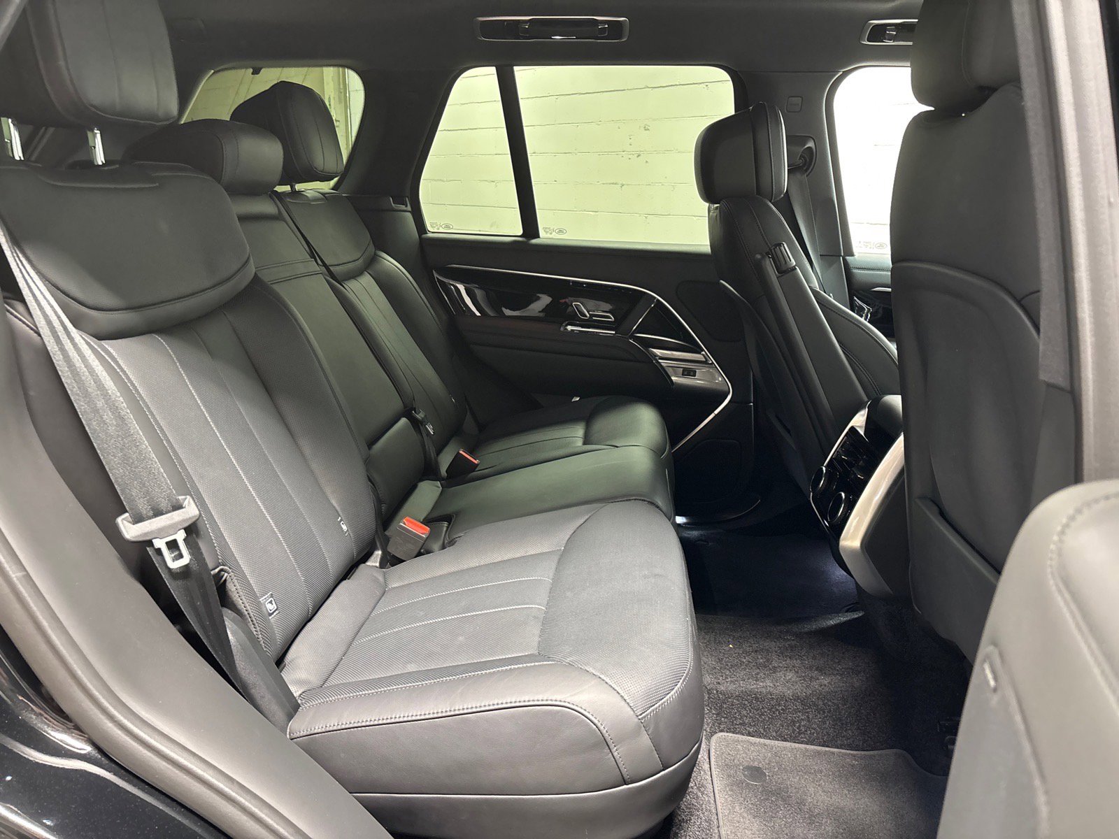Used 2023 Land Rover Range Rover SE AWD/4WD image 41