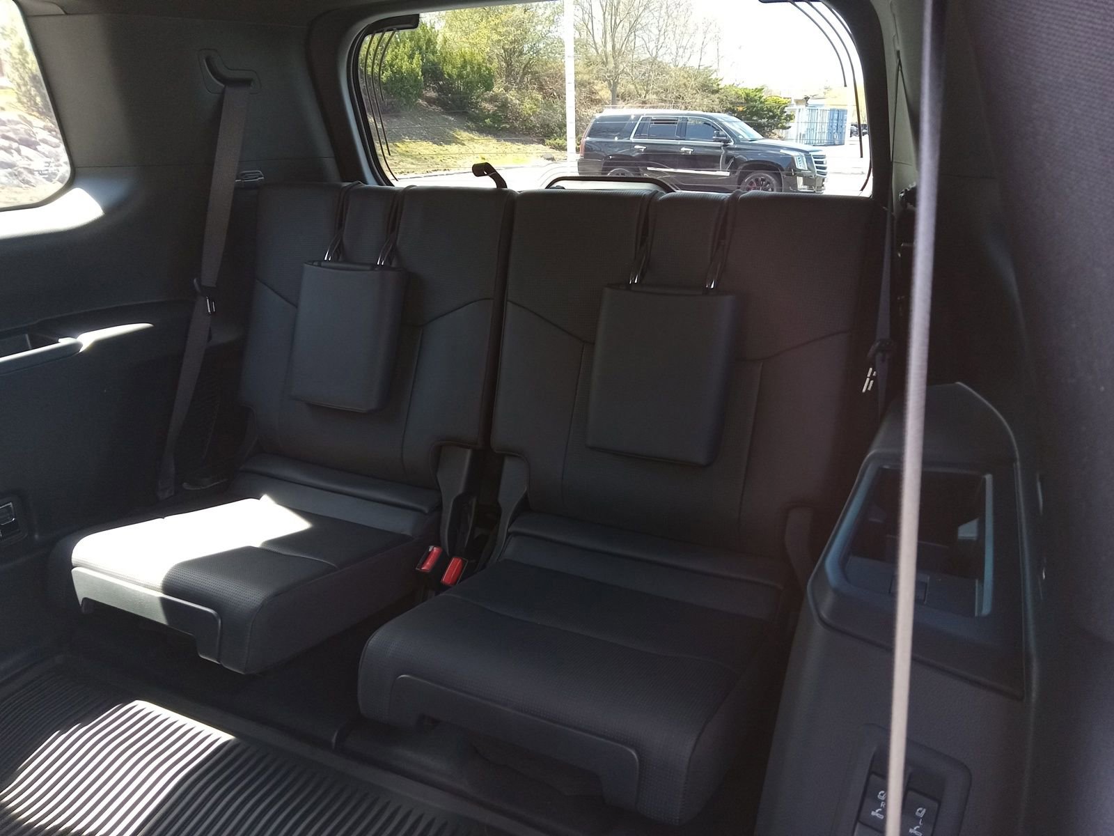 Used 2025 Lexus GX 550 w/ Accessory Package (2T) AWD/4WD image 18