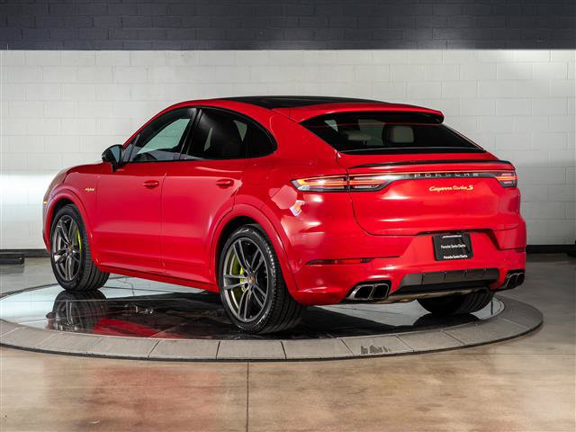 Certified 2023 Porsche Cayenne Turbo S AWD/4WD image 3