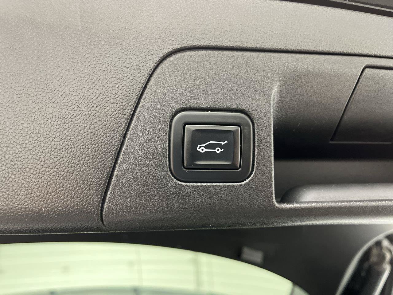 Certified 2023 Buick Envision Avenir AWD/4WD image 32