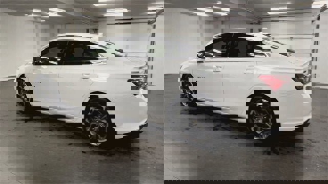 Certified 2022 Chevrolet Malibu LT w/ Leather Package image 6