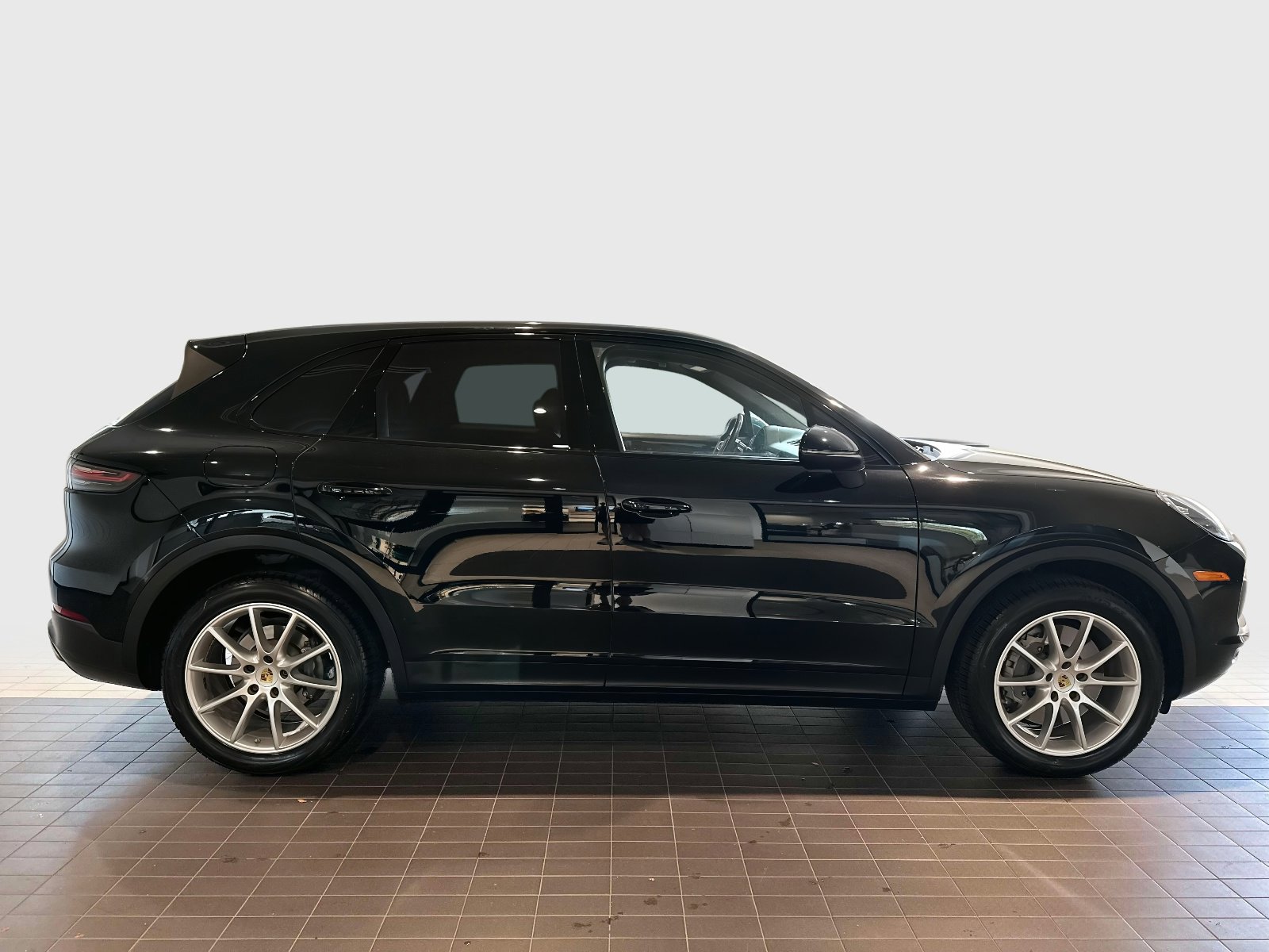 Certified 2021 Porsche Cayenne image 8