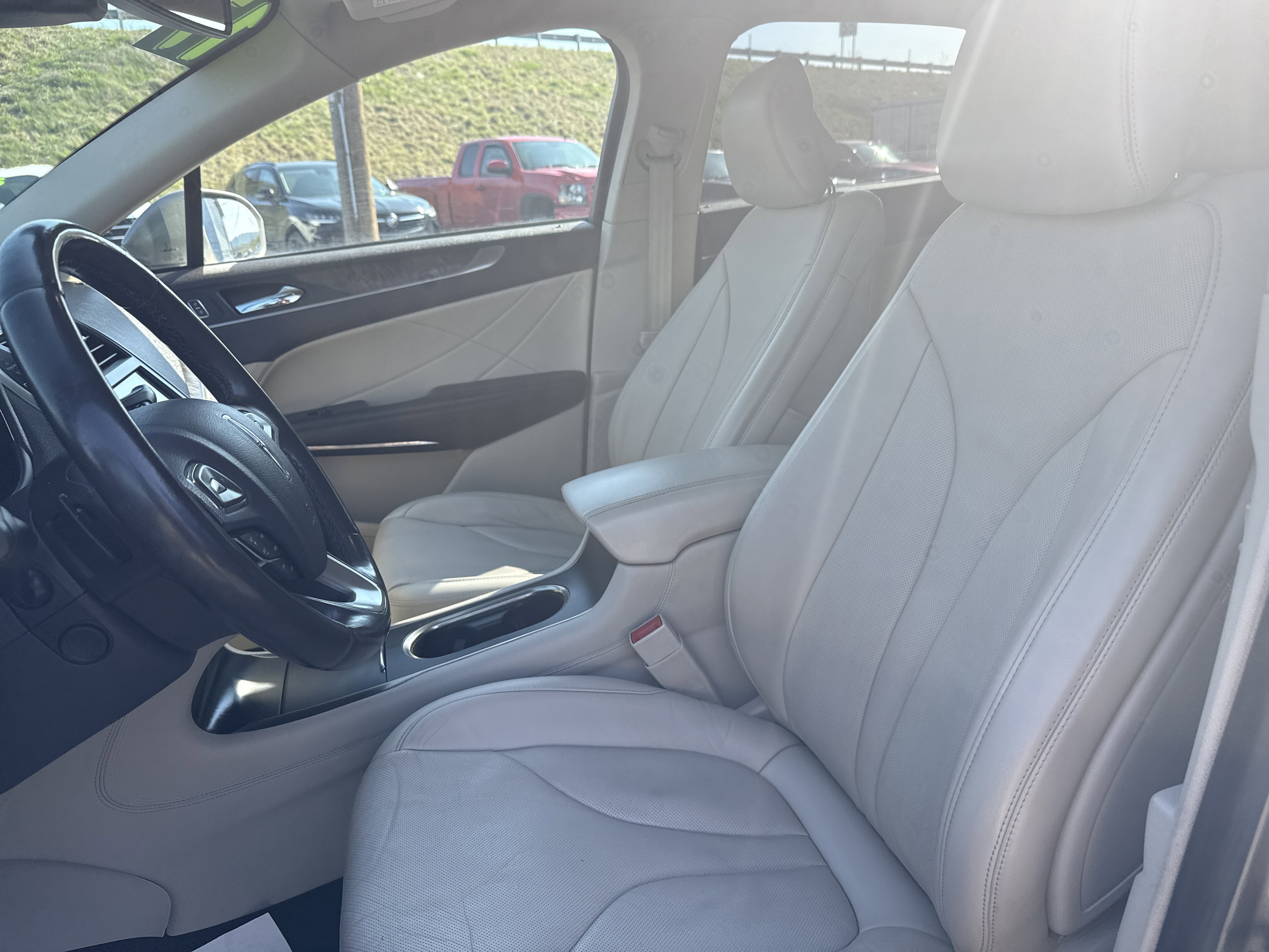 Used 2017 Lincoln MKC Reserve w/ Lincoln MKC Climate Package image 14