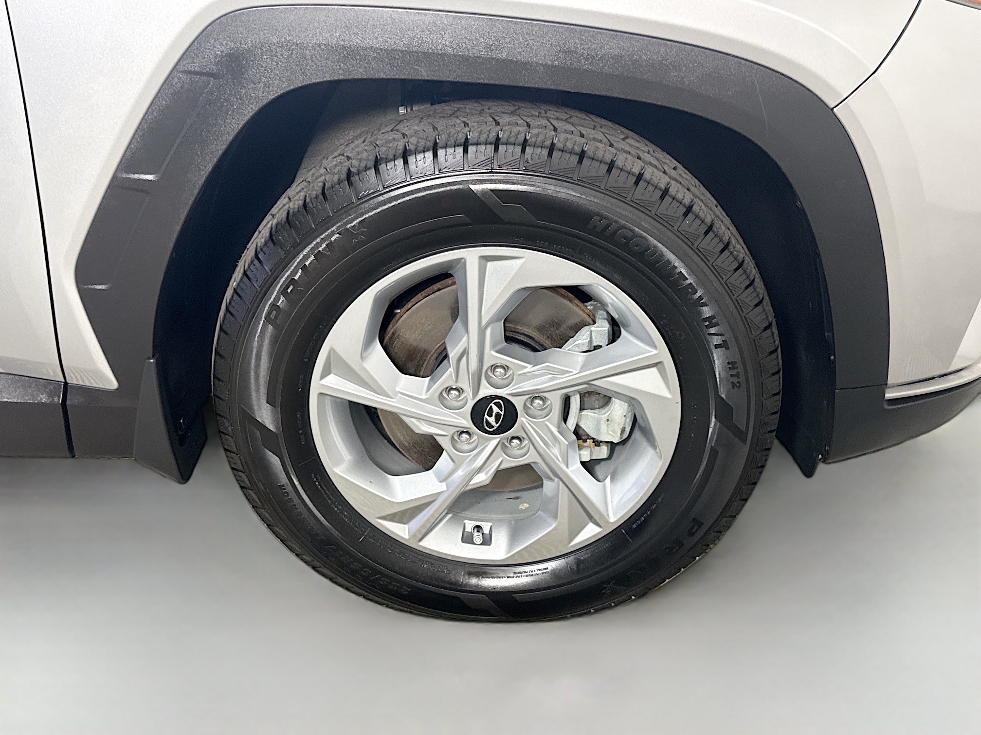 Used 2023 Hyundai Tucson SEL FWD image 32