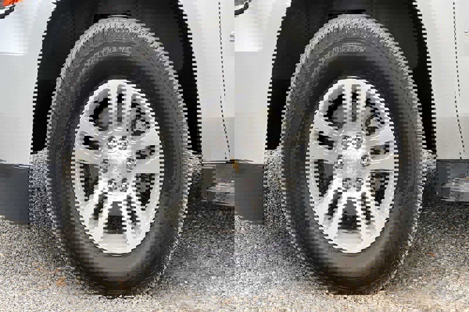 Used 2019 Chevrolet Suburban LT image 38