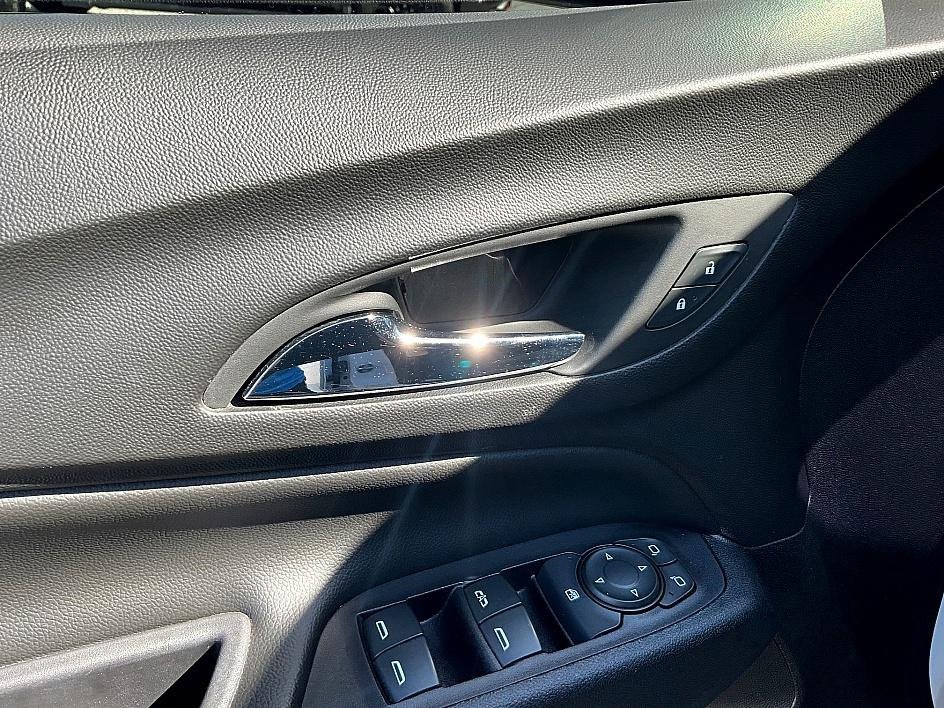 Used 2019 Chevrolet Equinox Premier image 12