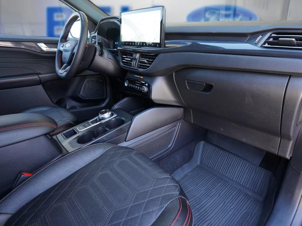 Used 2023 Ford Escape ST-Line Elite w/ Premium Technology Package AWD/4WD image 22