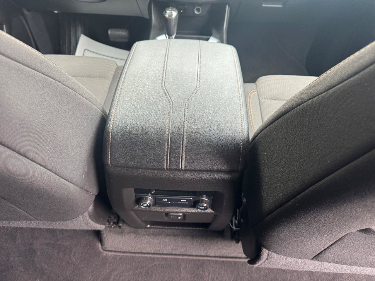 Used 2019 Chevrolet Traverse LT FWD image 15