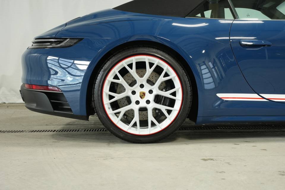 Used 2023 Porsche 911 Carrera GTS image 43