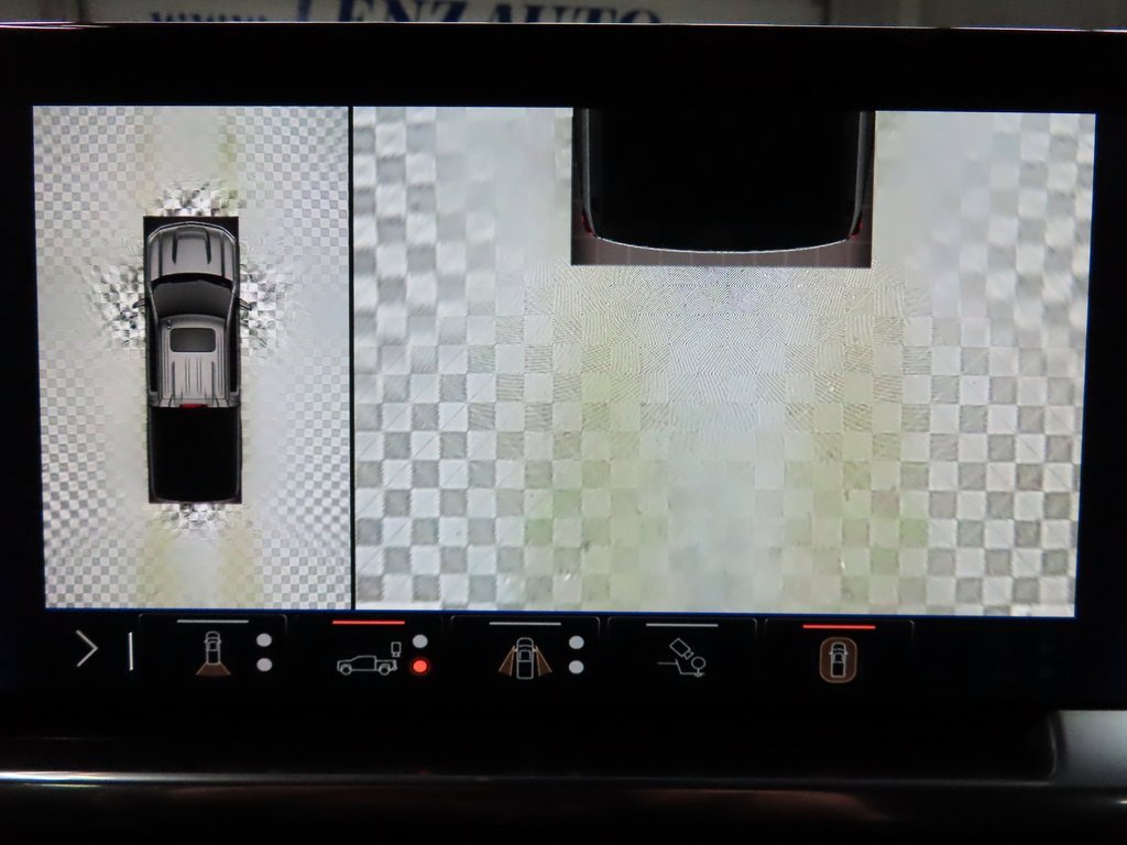 Used 2025 Chevrolet Silverado 1500 High Country w/ Midnight Edition image 17