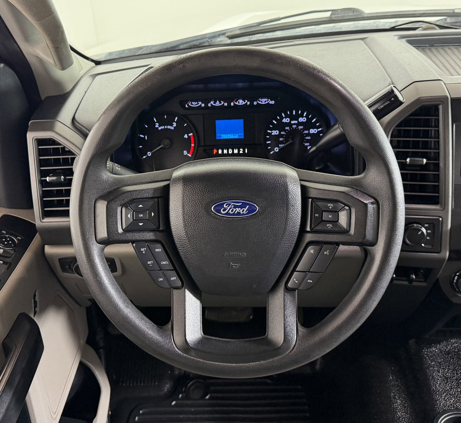 Used 2019 Ford F250 XL w/ Power Equipment Group AWD/4WD image 9