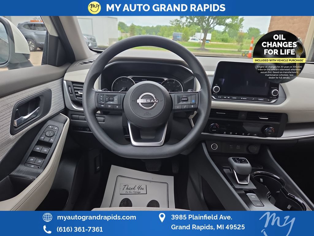Used 2023 Nissan Rogue SV AWD/4WD image 13