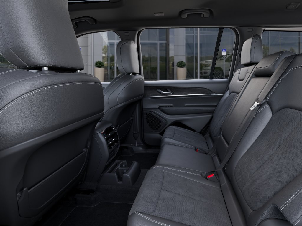 New 2026 Jeep Grand Cherokee L 4WD image 23