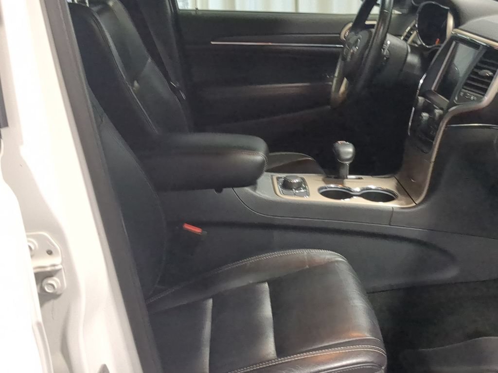 Used 2015 Jeep Grand Cherokee Limited AWD/4WD image 28