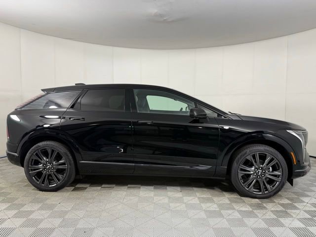 New 2025 Cadillac Optiq Sport 2 AWD/4WD image 8