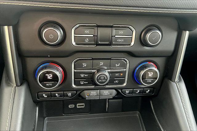 Used 2023 Chevrolet Suburban Premier image 15