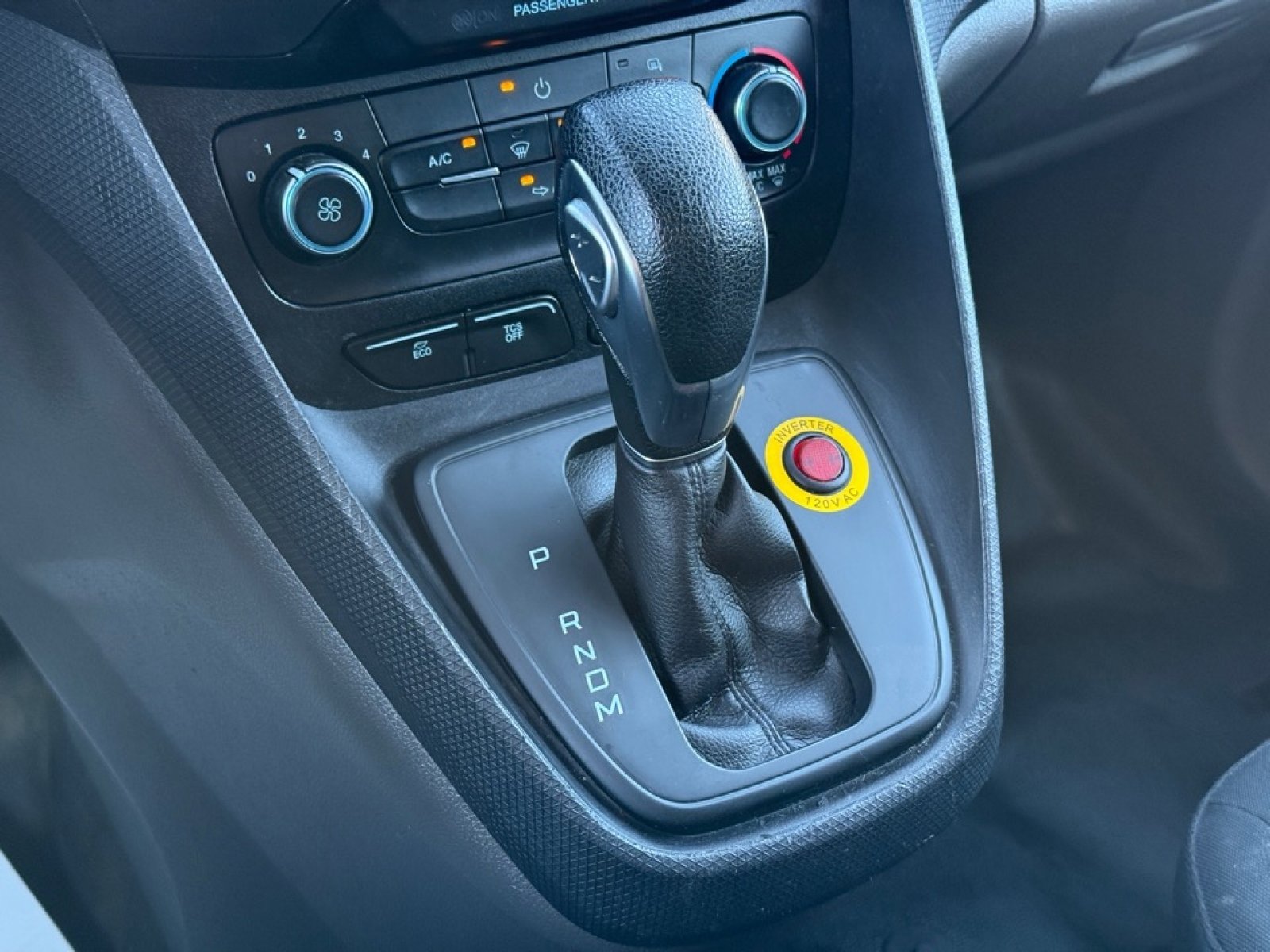 Used 2020 Ford Transit Connect XL image 28