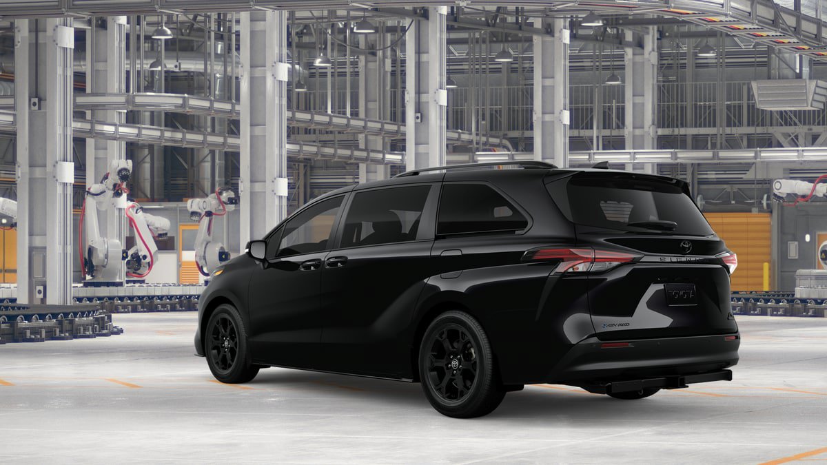 New 2026 Toyota Sienna XLE Woodland Edition AWD/4WD image 6