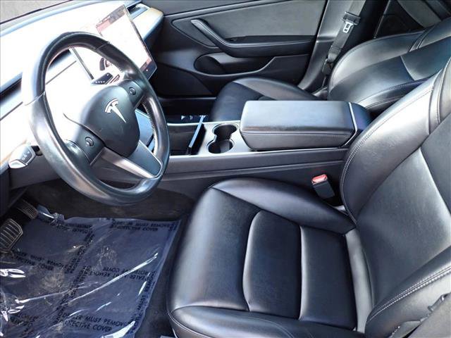 Used 2018 Tesla Model 3 Long Range image 9