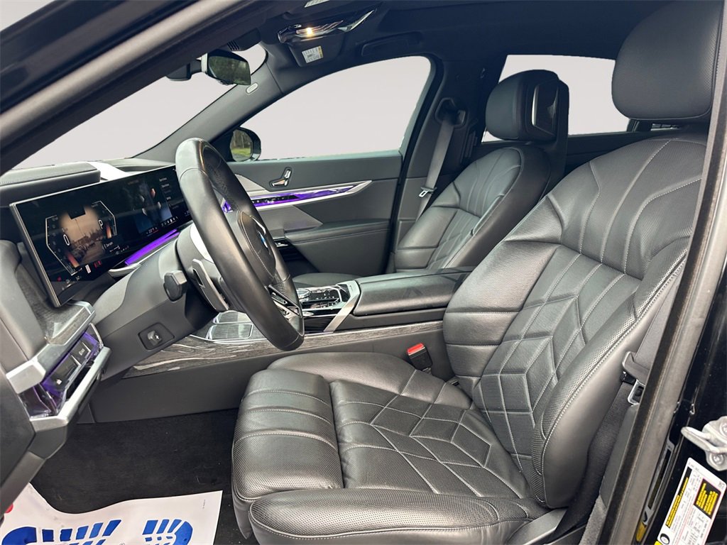 Used 2023 BMW 760i xDrive 760i xDrive w/ Executive Package image 9