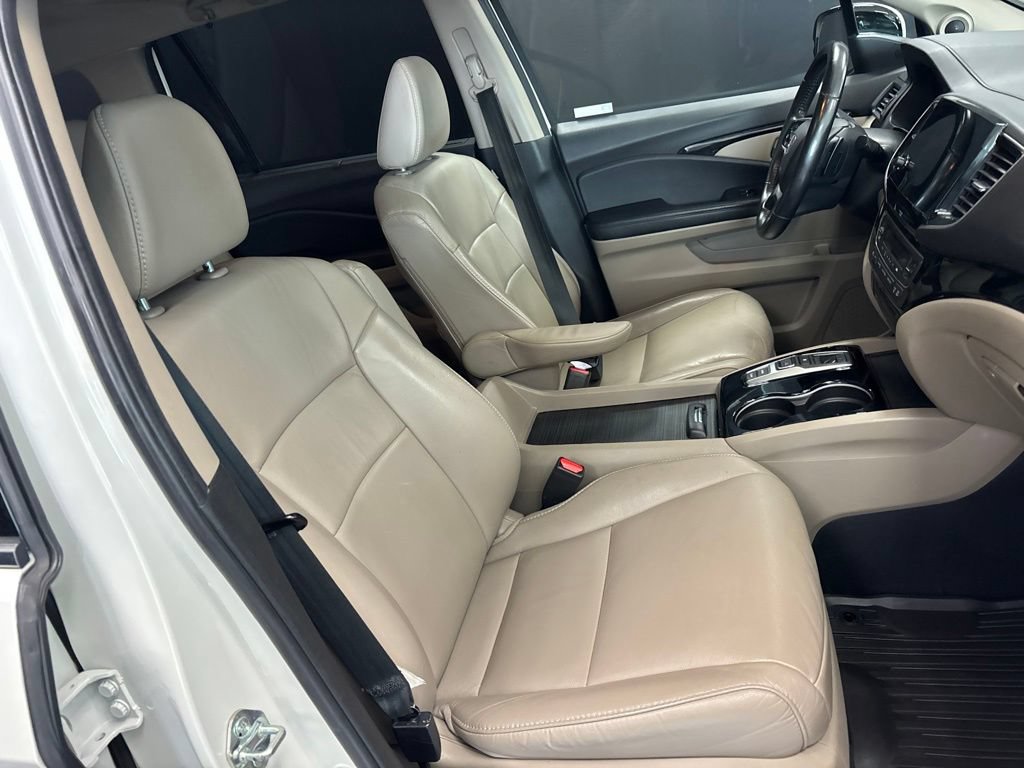 Used 2019 Honda Pilot Touring image 13