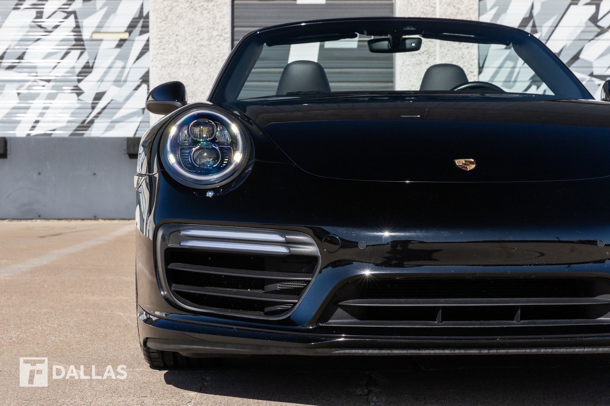 Used 2018 Porsche 911 Turbo image 5