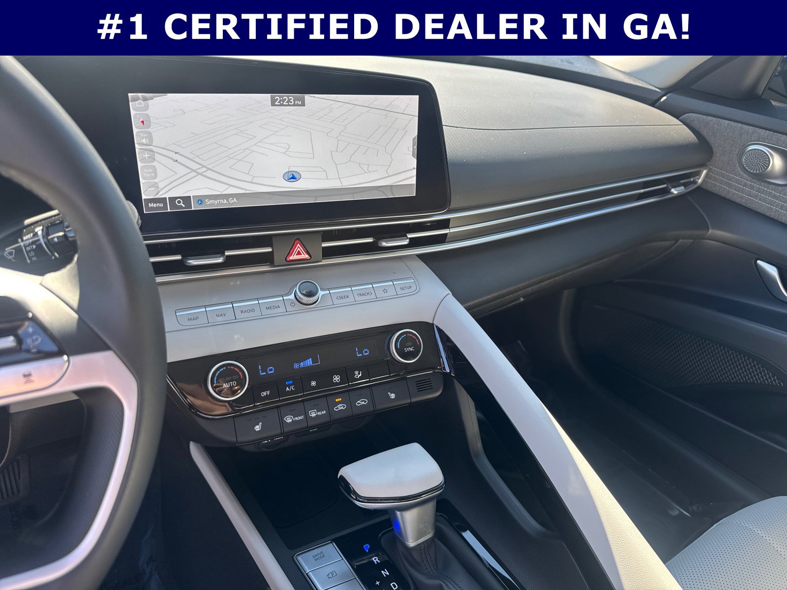 Certified 2025 Hyundai Elantra Limited image 29