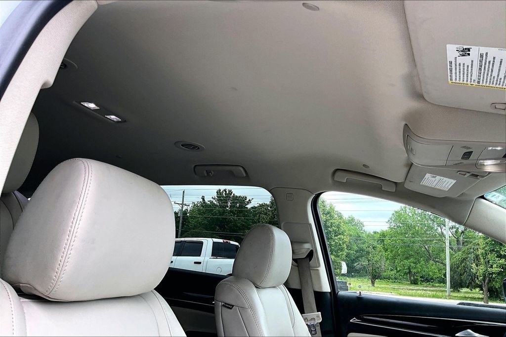 Used 2023 Buick Enclave Essence FWD image 17