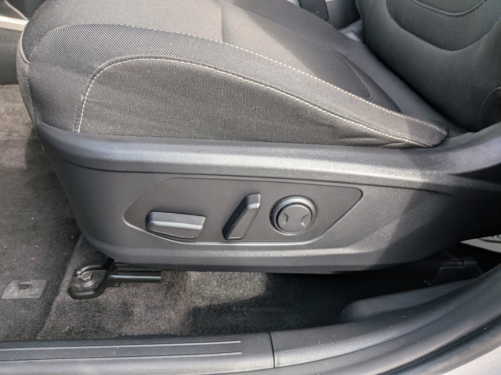 Certified 2022 Hyundai Tucson Blue AWD/4WD image 29