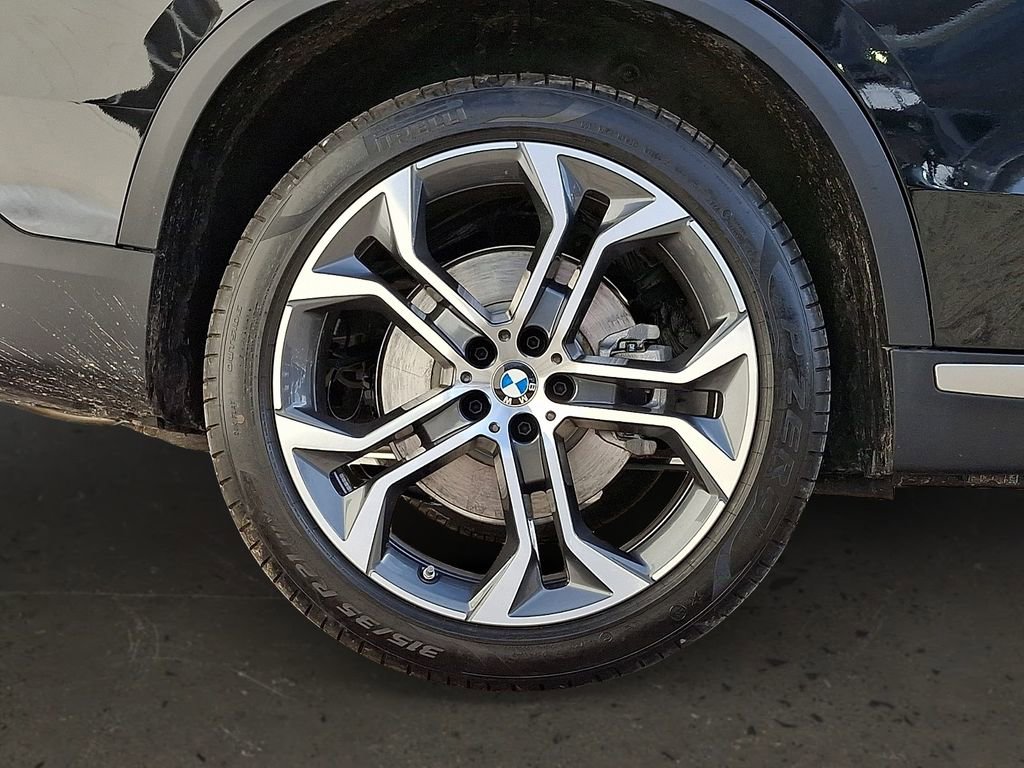 Used 2026 BMW X5 xDrive40i w/ Climate Comfort Package image 9