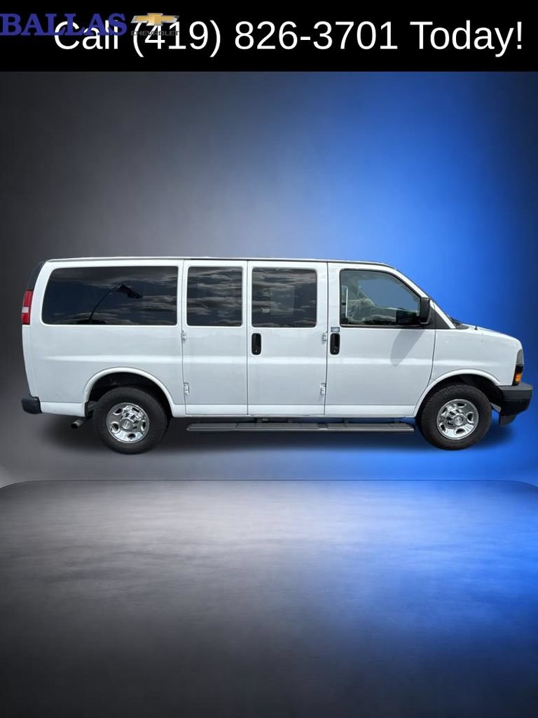 Certified 2018 Chevrolet Express 3500 LS RWD image 4