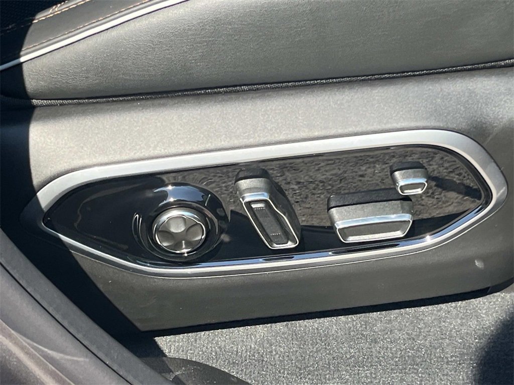 New 2025 Jeep Grand Cherokee Summit image 20