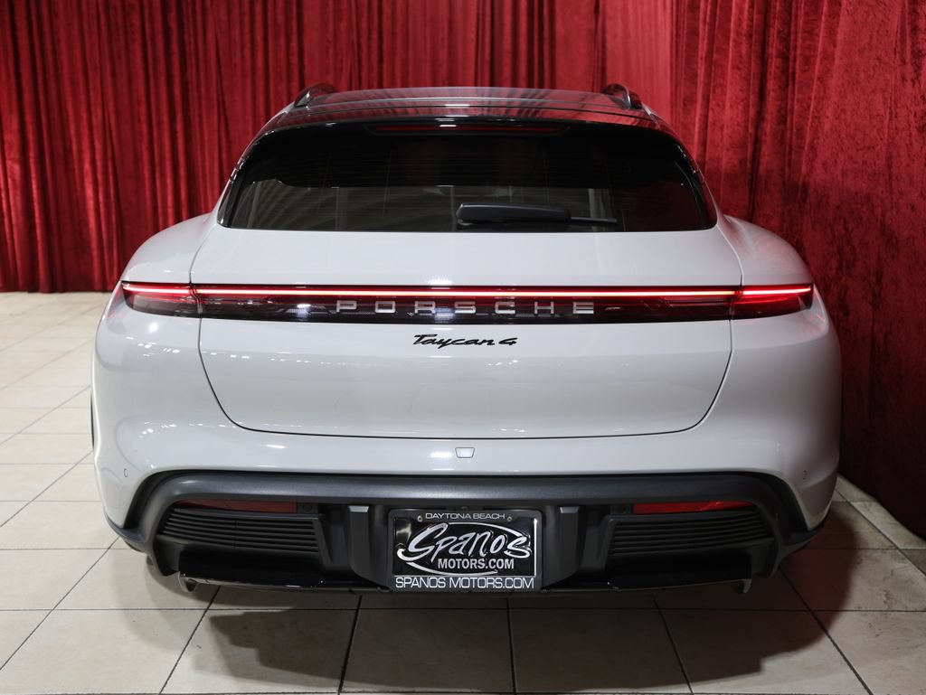 Used 2022 Porsche Taycan 4 Cross Turismo AWD/4WD image 10