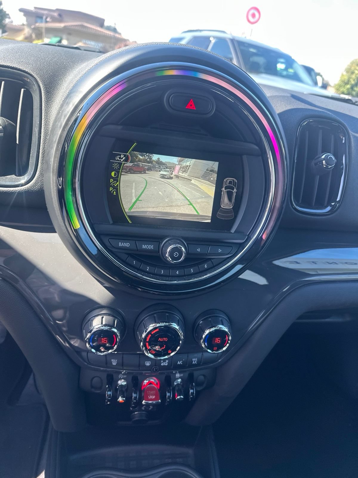 Used 2017 MINI Cooper Countryman FWD image 11