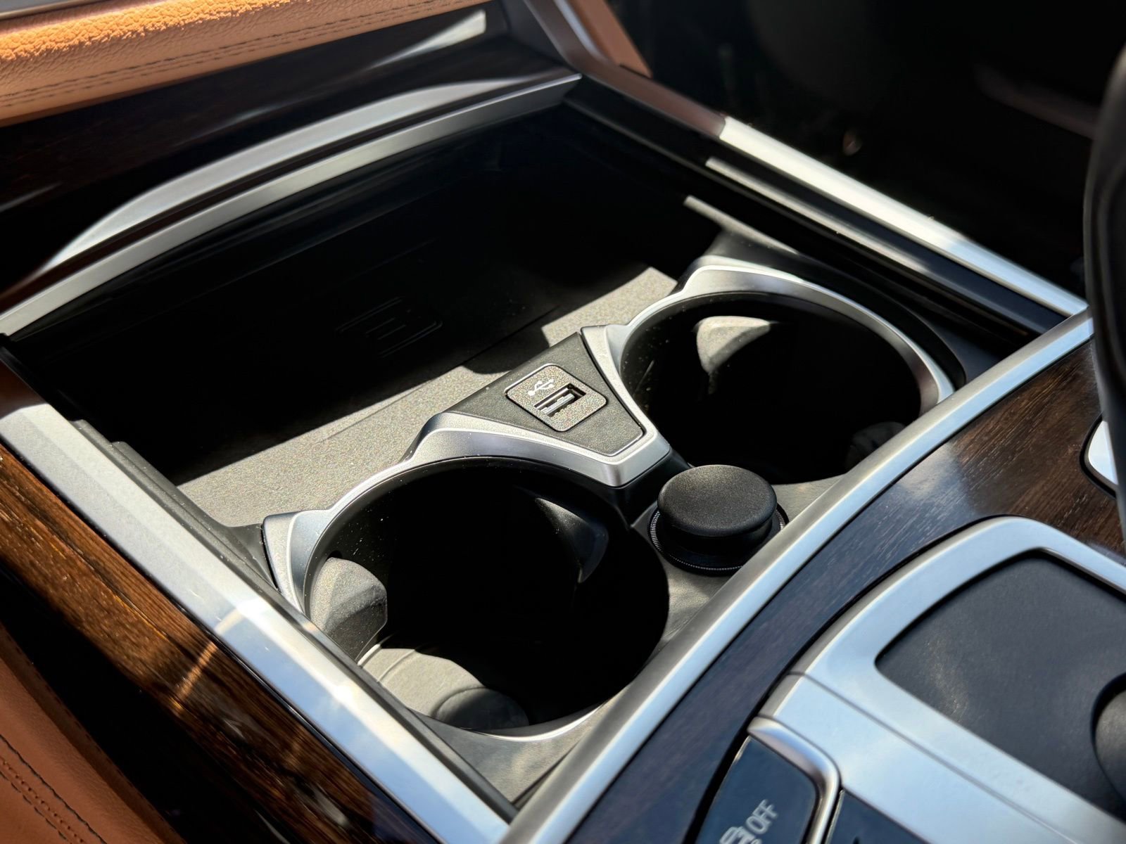 Certified 2022 BMW 750i xDrive image 32
