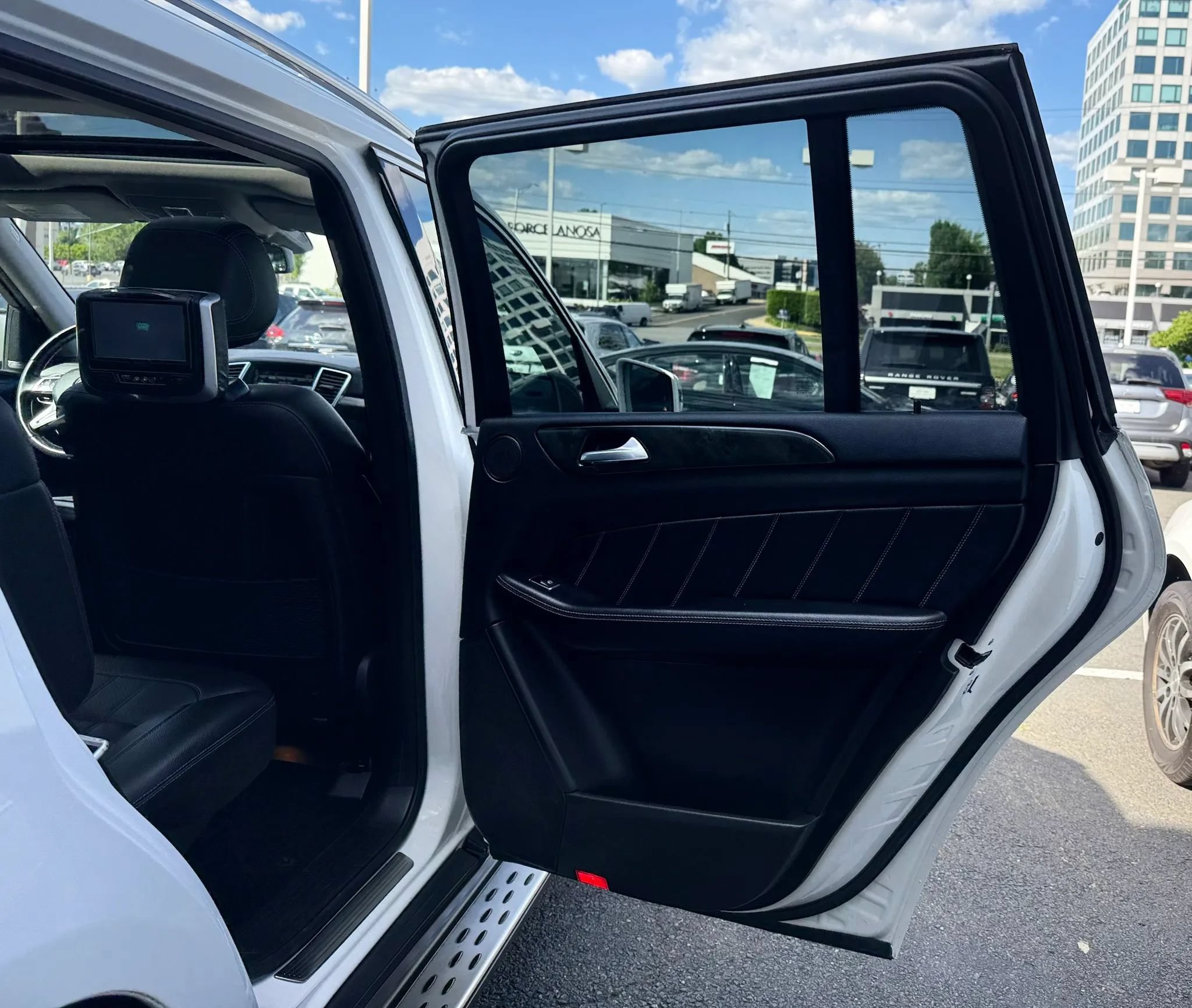 Used 2016 Mercedes-Benz GL 450 4MATIC image 34